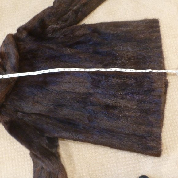 Vintage Muskrat Fur Coat - Picture 11 of 11